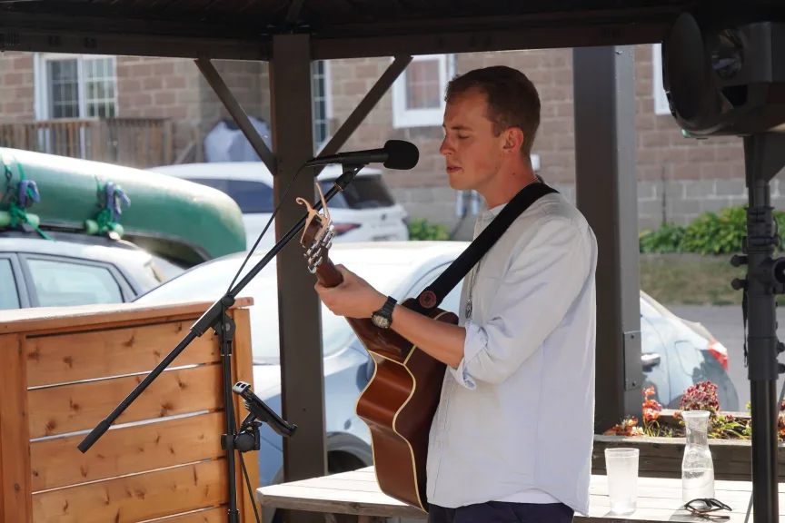 Conrad Daniel performing live music